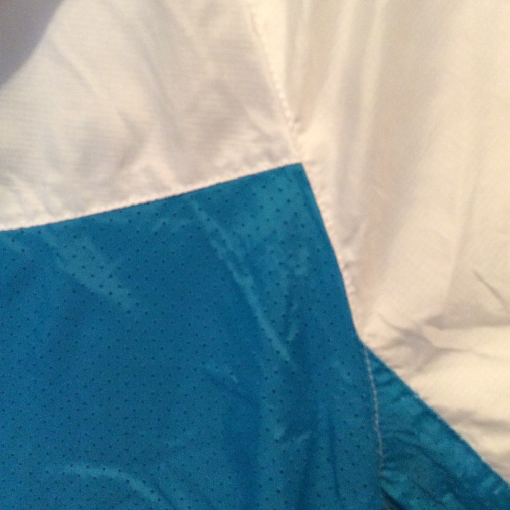 Lightweight Hooded Track Jacket - Picture 4 of 4